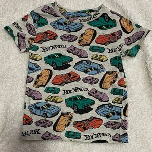 Hot Wheels hybrid toddler boy size 18mo Graphic colorful hot wheel cars shirt ¥